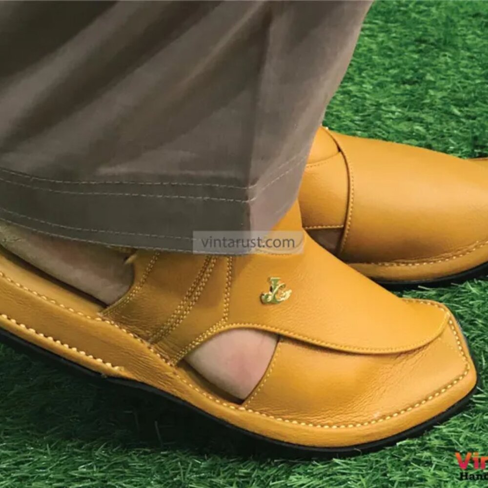 Handmade Peshawari Chappal: Men's Mustard Leather Kaptaan Sandals - Picture 3 of 6